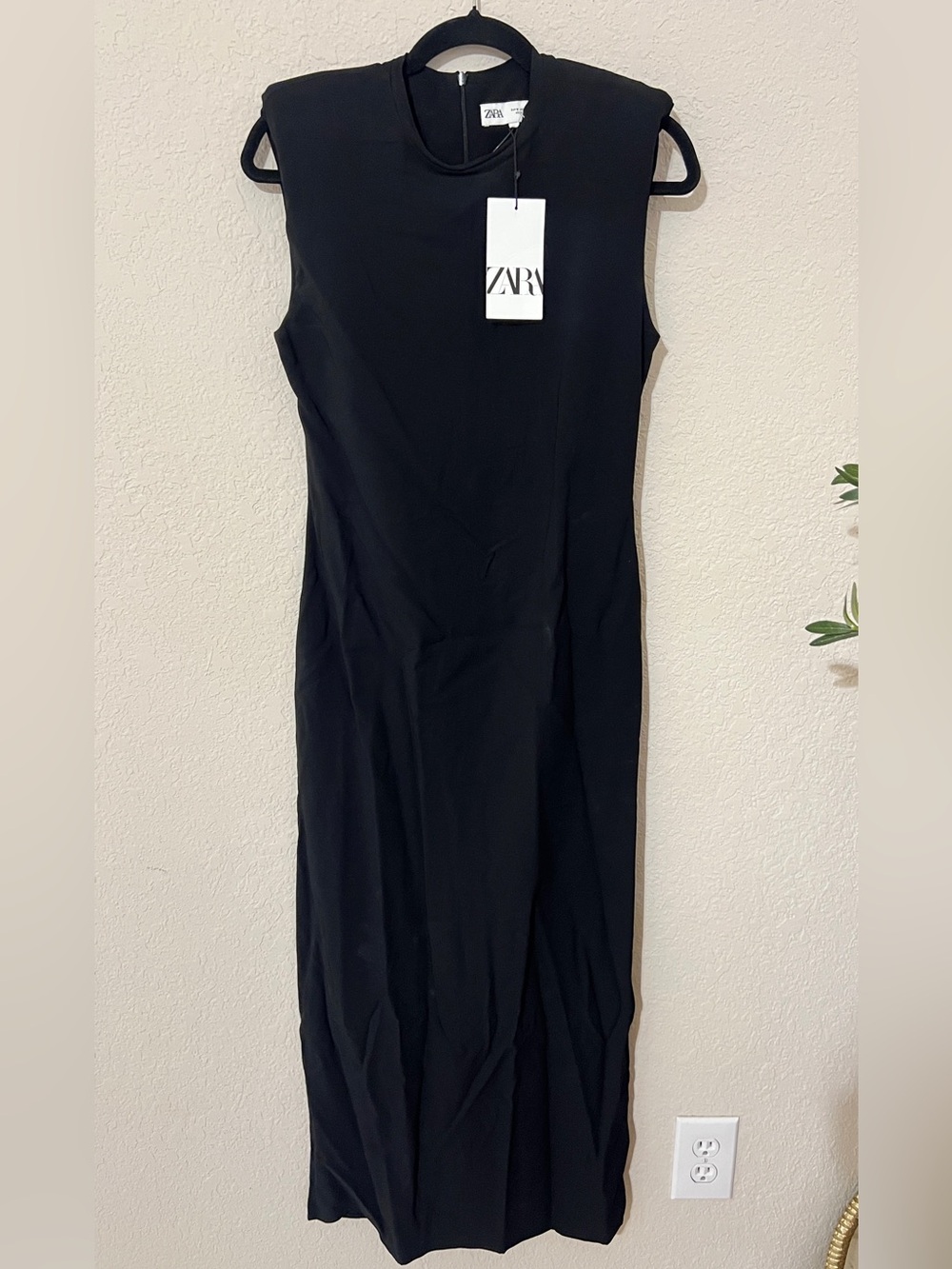NWT Zara dress with shoulder pads